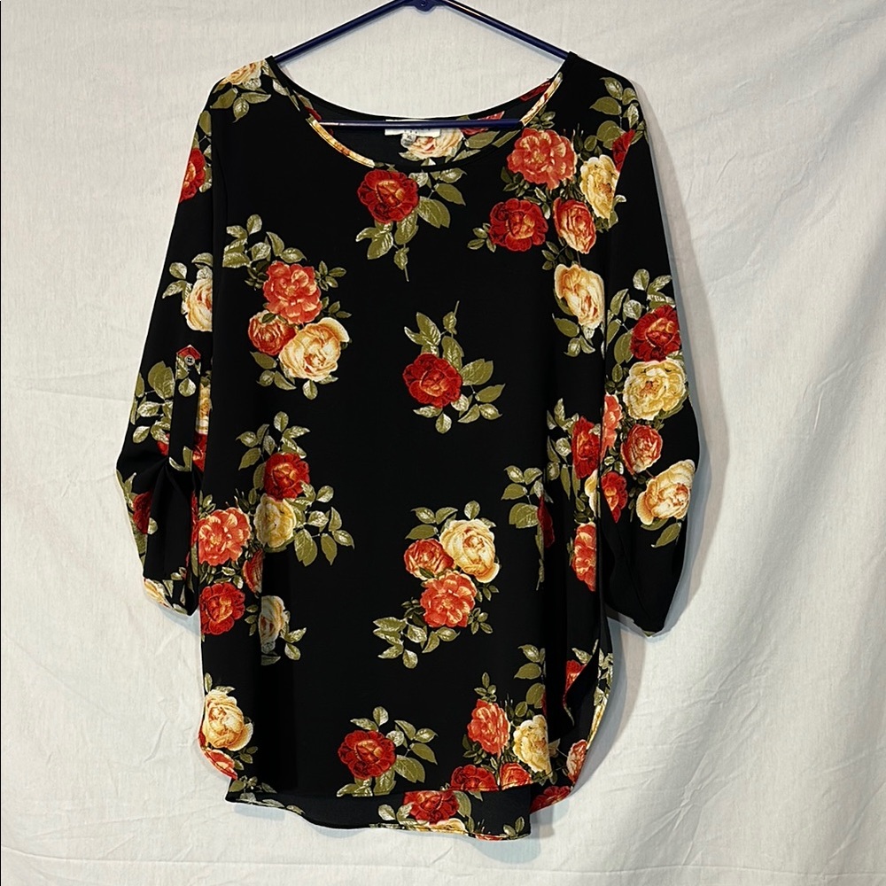 Umgee Black Floral Blouse